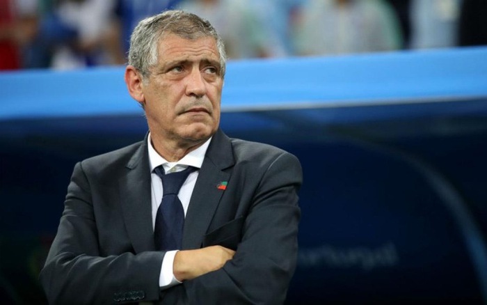 HLV Fernando Santos vẫn lạc quan vượt qua vòng play-off